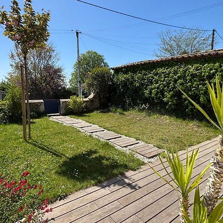 Maison De Charme Avec Jardin Et Terrasse Camblanes-et-Meynac エクステリア 写真